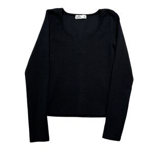 Hollister‎ Women's Black V Neck Sweater